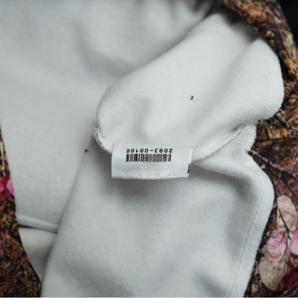 Camo - Picture 5 of 6